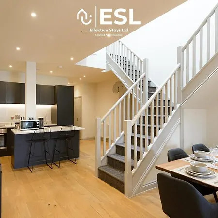 Dashing 2 Bedroom Duplex Apartment, Free Parking Shrewsbury Exterior photo